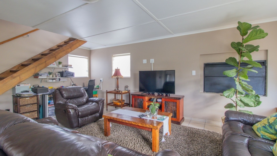 3 Bedroom Property for Sale in Hartebeesfontein Western Cape